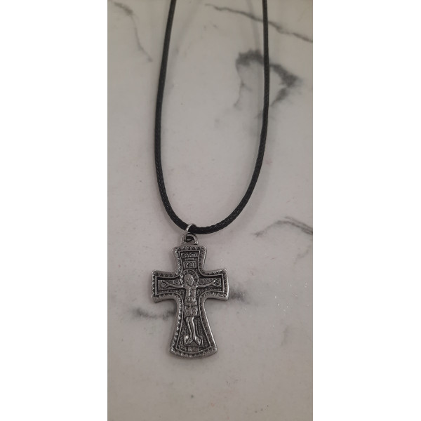 Cross Pendant with the Crucified Christ and the Virgin Mary with the Infant Jesus